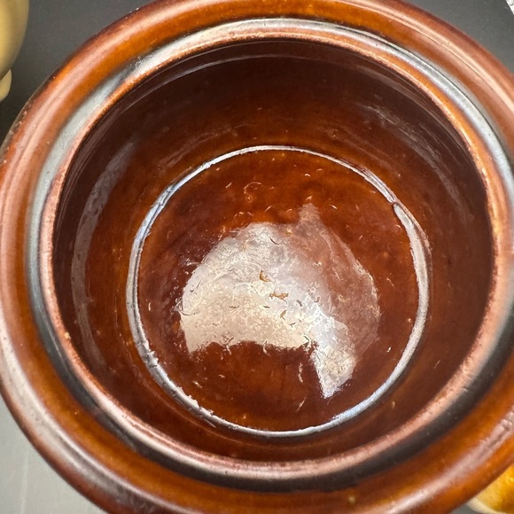 Vintage Brown and Tan Teapot And Two Bowls With Handles And Lids Stoneware Set - Picture 11 of 14
